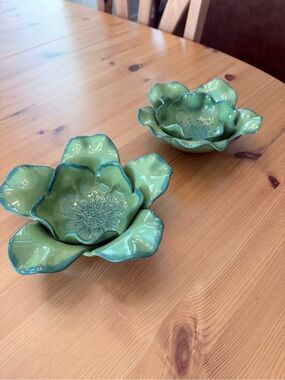 Magenta Green Glazed Ceramic Flower Bowls